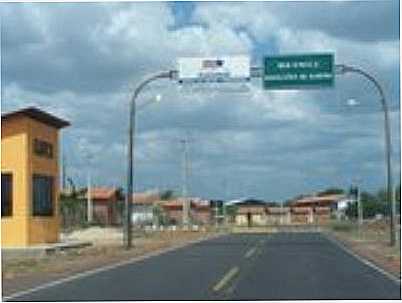 ENTRADA DA CIDADE, POR ANTONIO  - MAGALHES DE ALMEIDA - MA